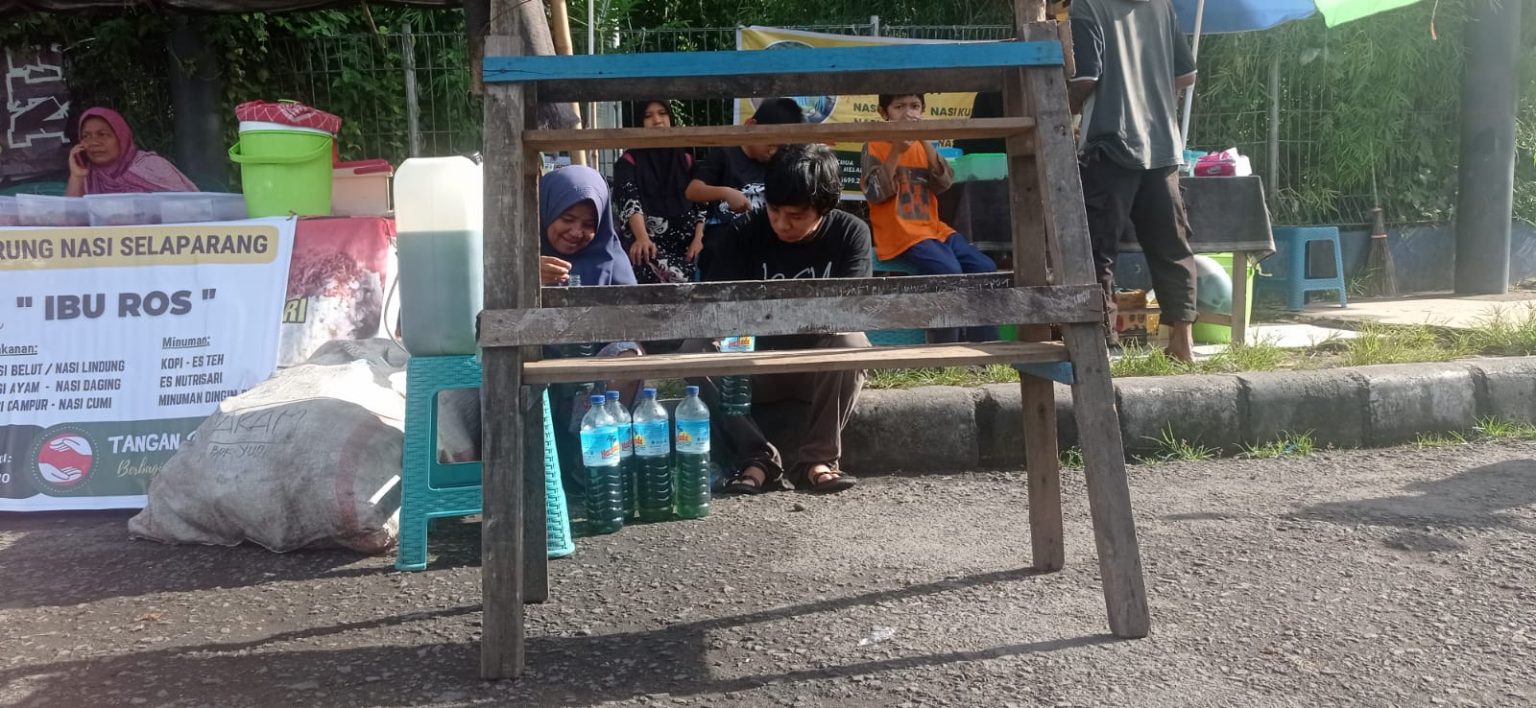 Demi Sekolah Buah Hati, Tangan Berbagi berikan Bantuan Pedagang BBM