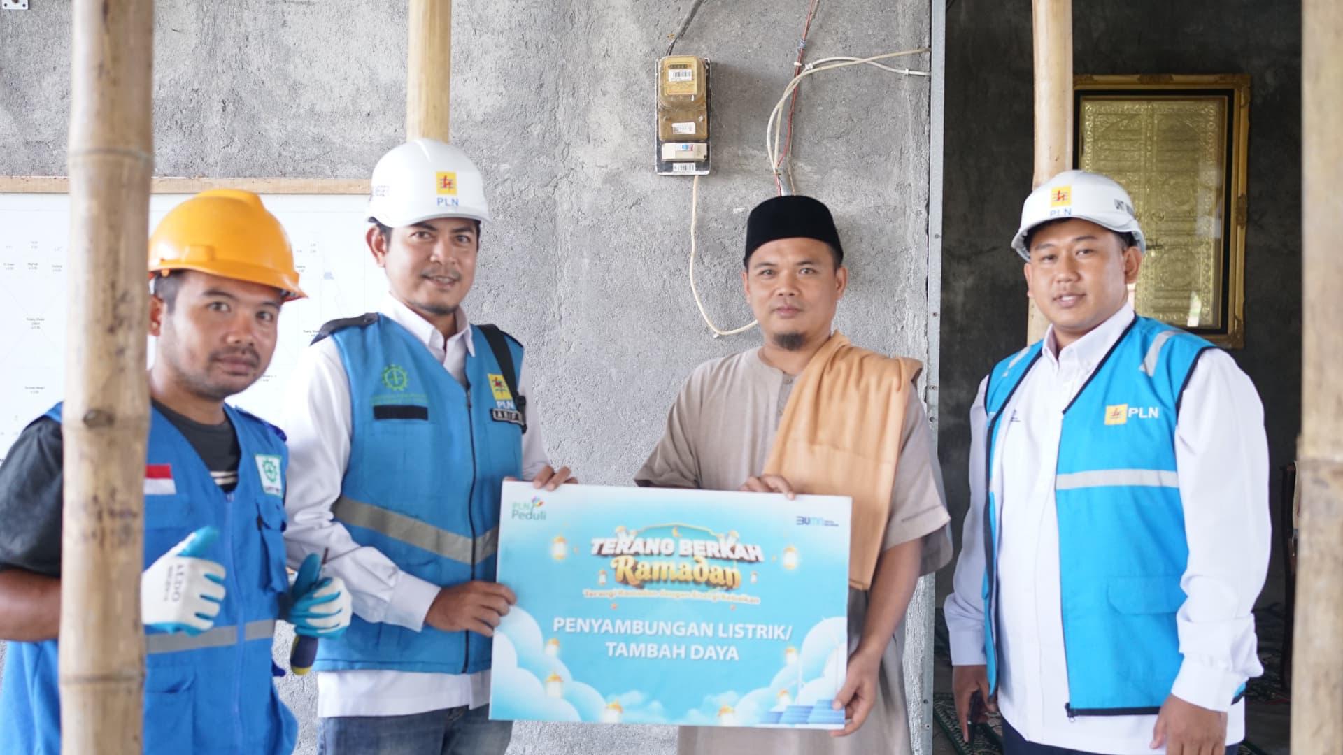 Terang Berkah Ramadhan, PLN berikan Pasang Baru dan Tambah Daya Listrik Gratis